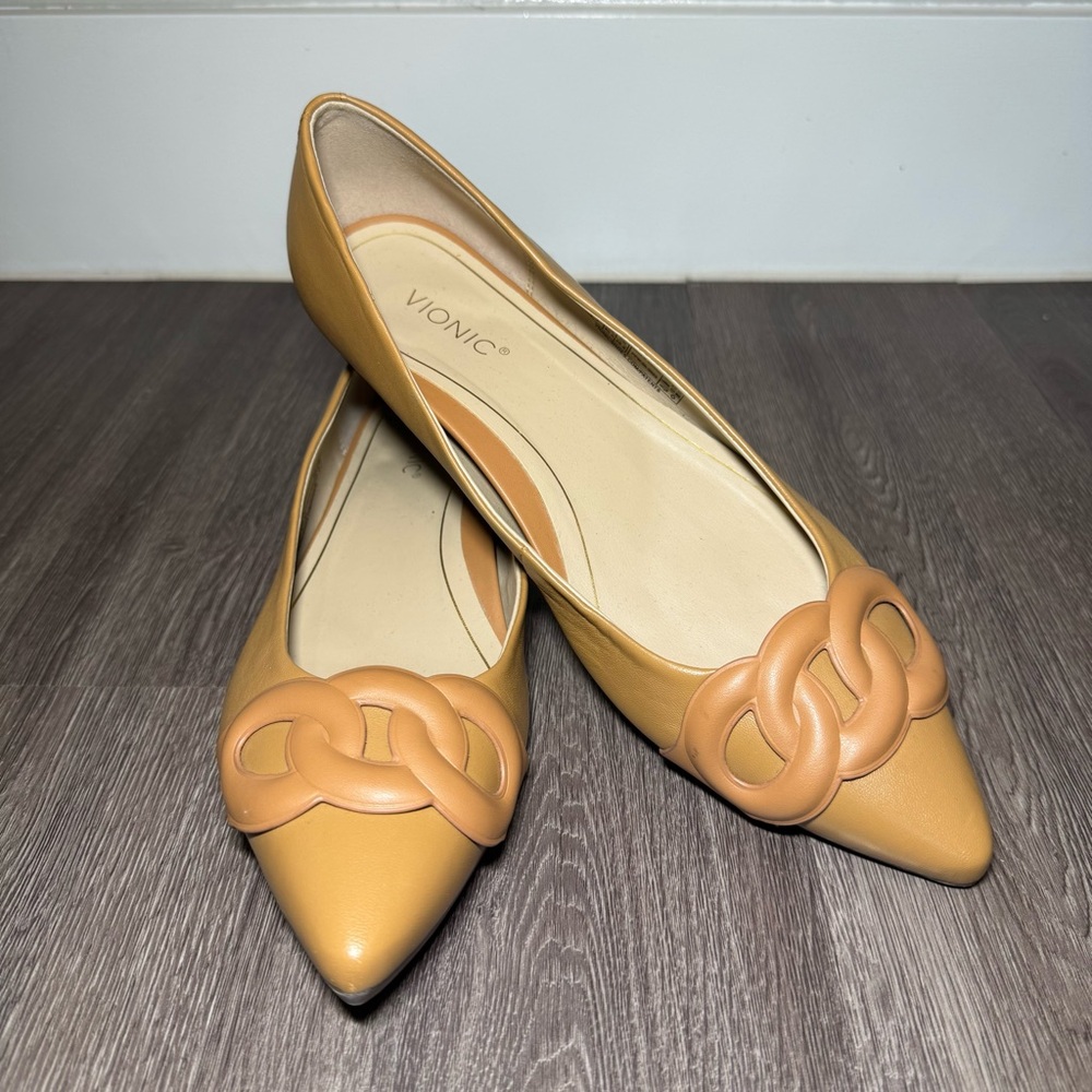 Vionic Arielle Pointed Toe Camel Napa Flat size 9.5